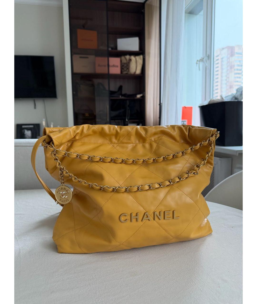 CHANEL Горчичная кожаная сумка с короткими ручками, фото 8