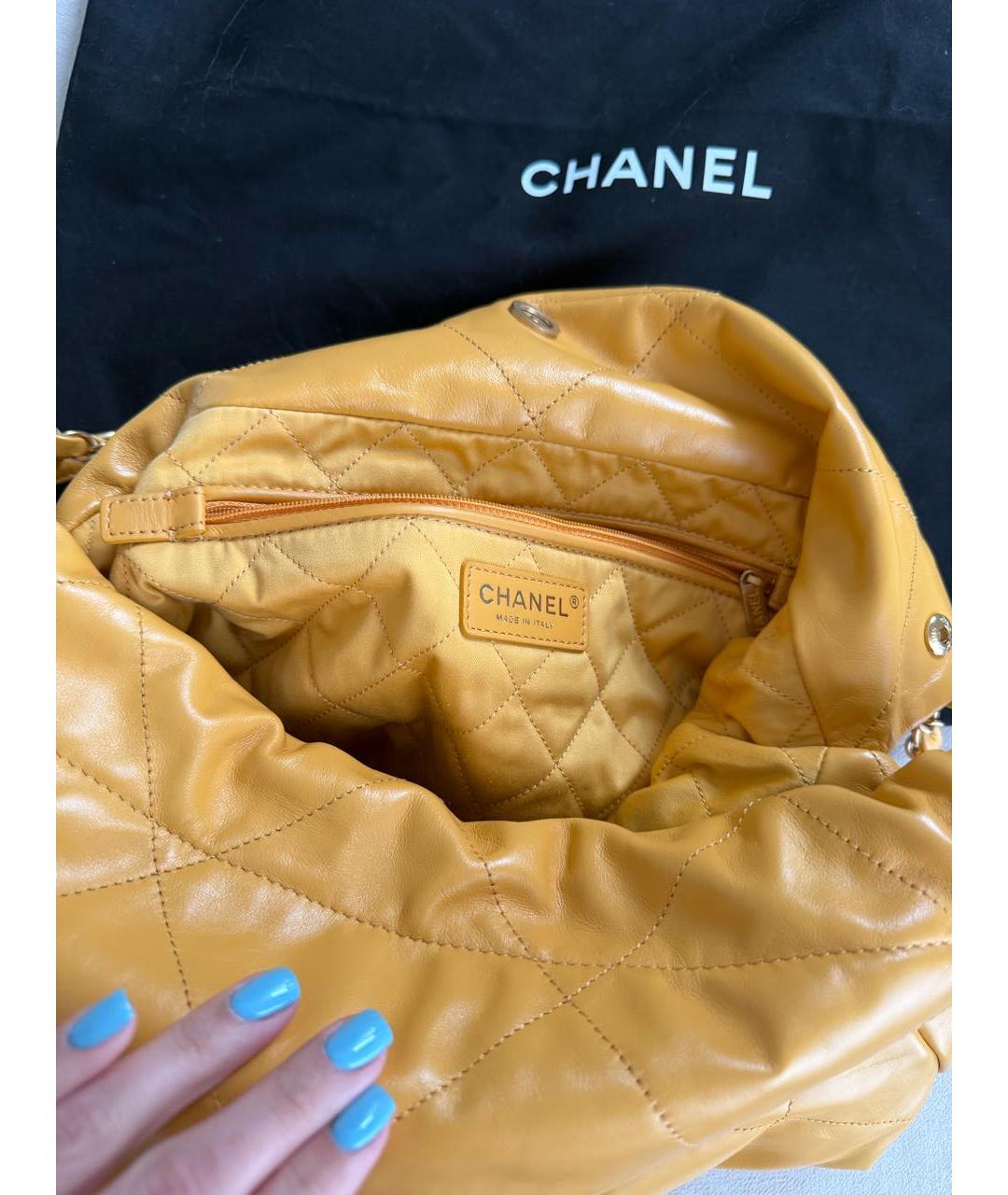 CHANEL Горчичная кожаная сумка с короткими ручками, фото 6