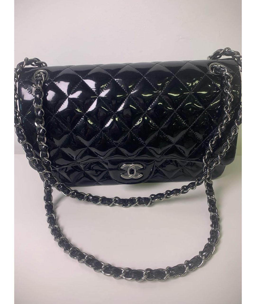 CHANEL Черная сумка через плечо из лакированной кожи, фото 6