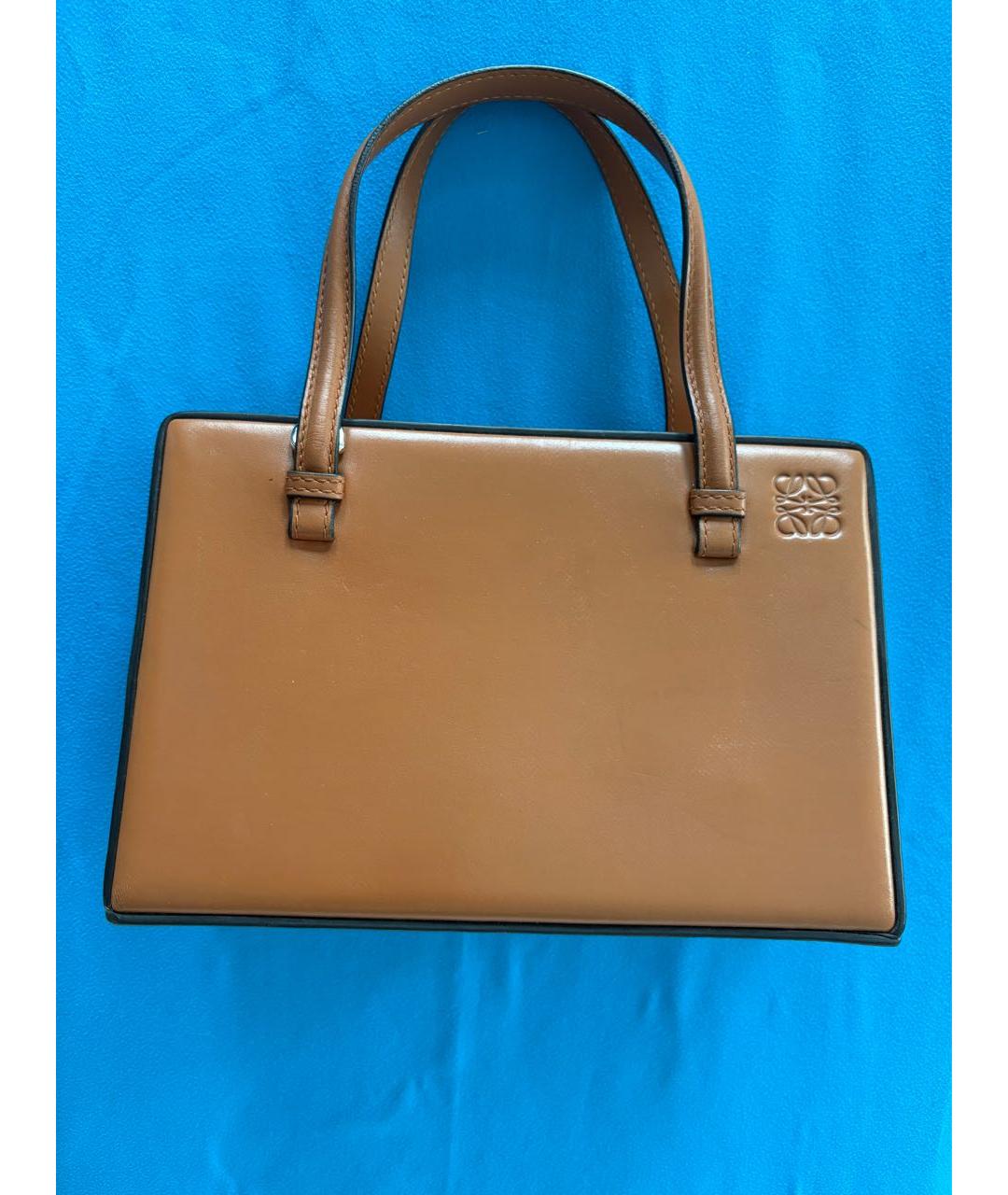 LOEWE Коричневая кожаная сумка с короткими ручками, фото 3