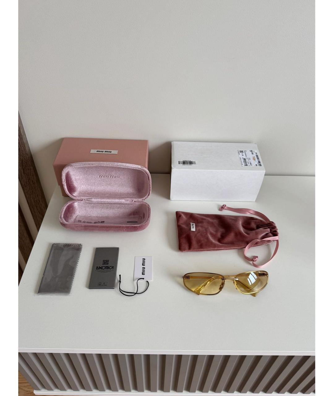 MIU MIU Желтые пластиковые солнцезащитные очки, фото 3