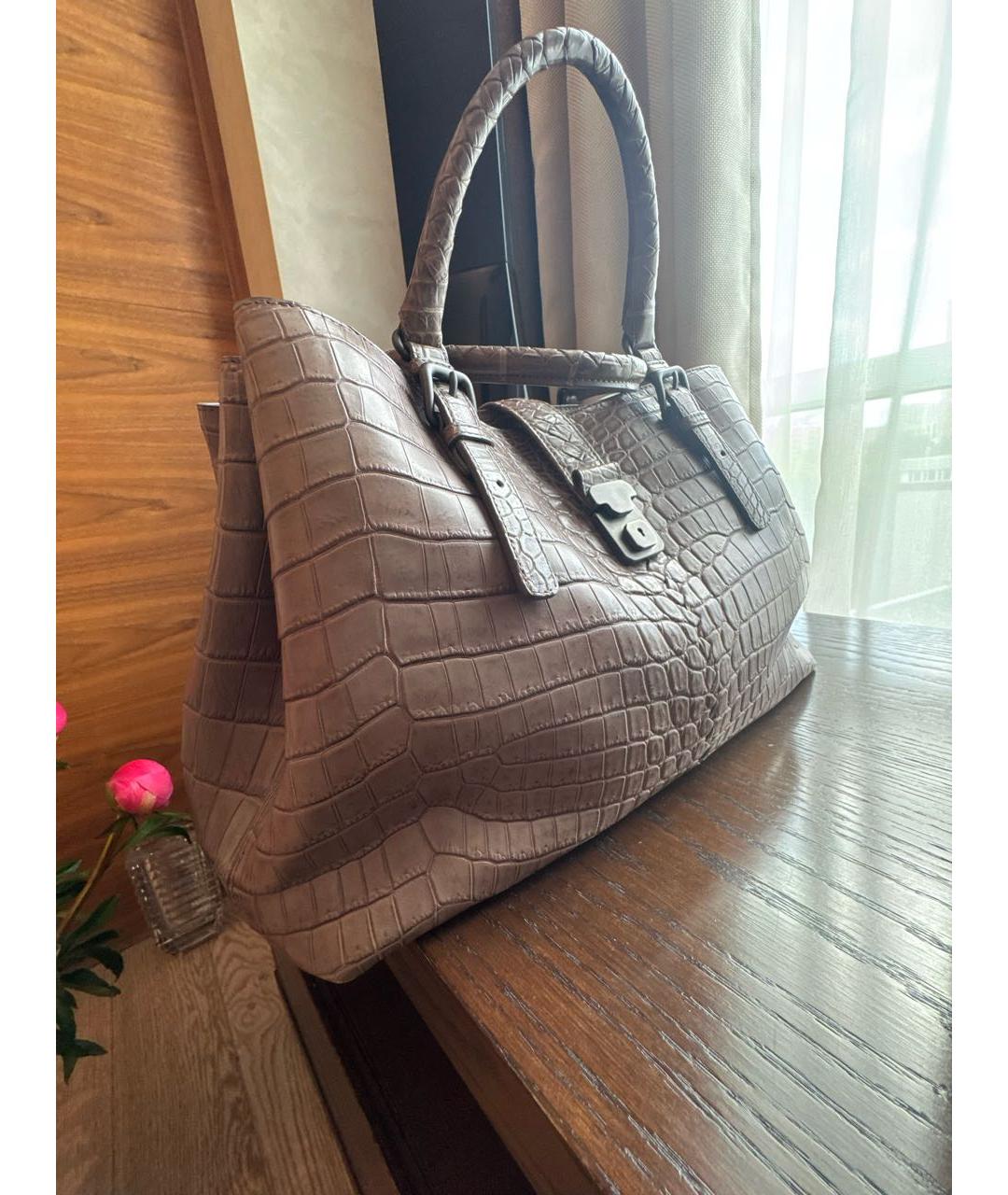 BOTTEGA VENETA Бежевая сумка тоут из экзотической кожи, фото 2