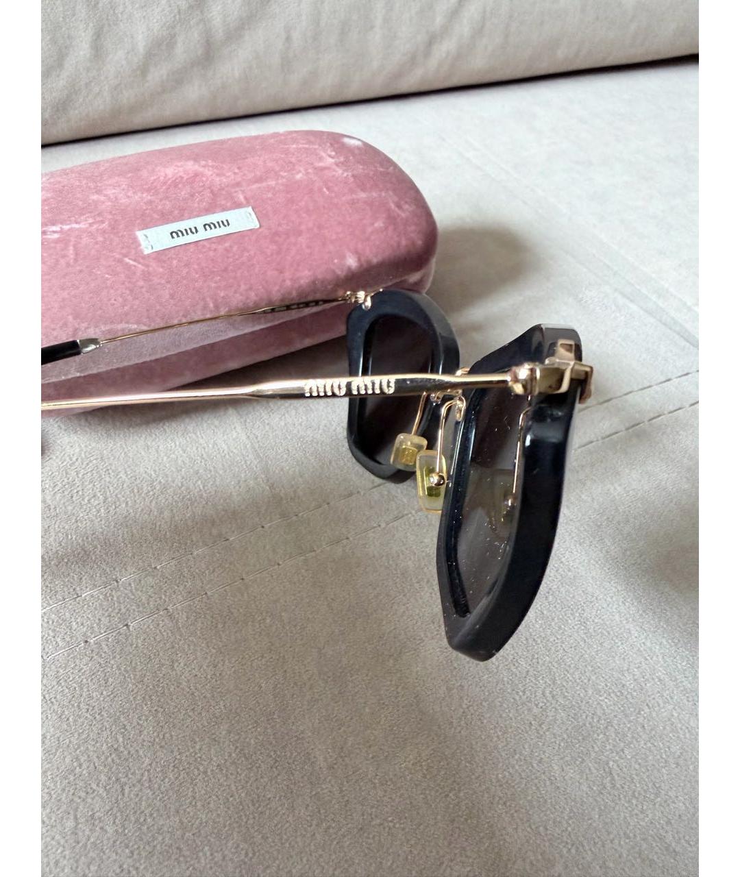 MIU MIU Черные пластиковые солнцезащитные очки, фото 4