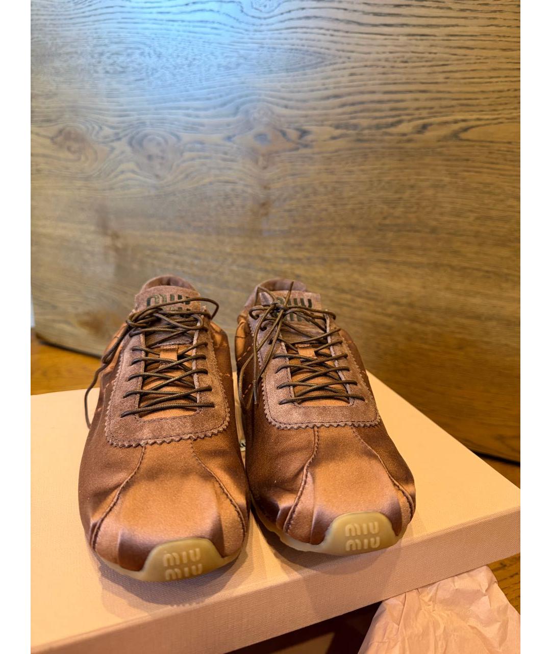 MIU MIU Коричневые текстильные кроссовки, фото 2
