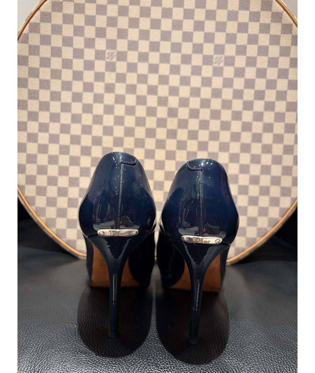 CHRISTIAN DIOR Темно-синие туфли из лакированной кожи, фото 4