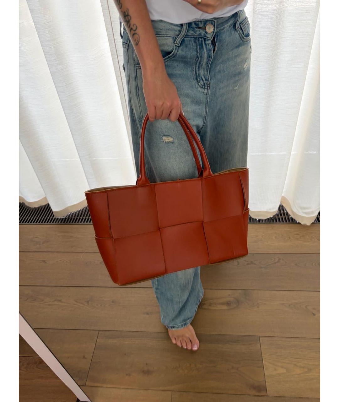 BOTTEGA VENETA Оранжевая кожаная сумка тоут, фото 3