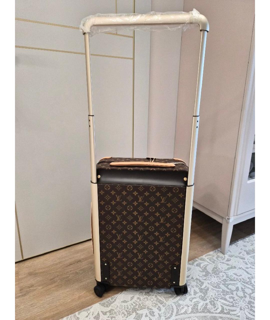 LOUIS VUITTON Коричневый чемодан, фото 4