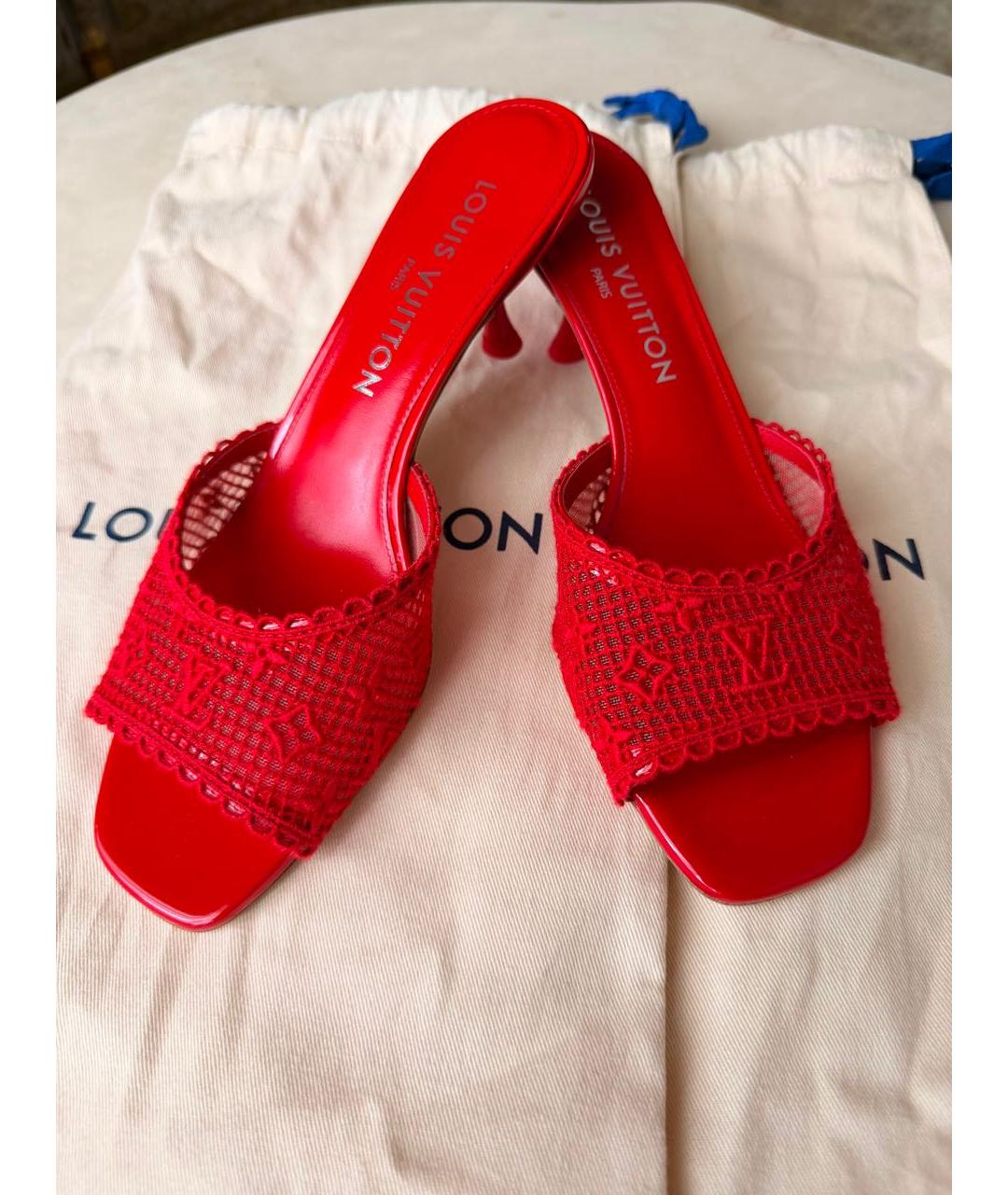 LOUIS VUITTON Красные текстильные мюли, фото 4