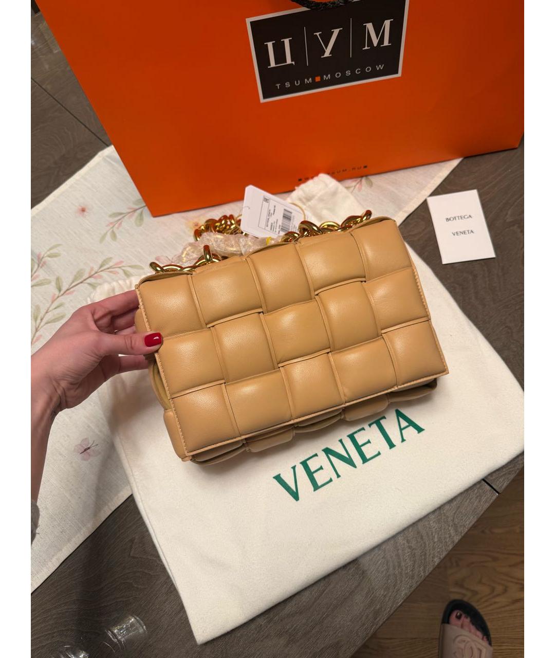 BOTTEGA VENETA Бежевая кожаная сумка через плечо, фото 5