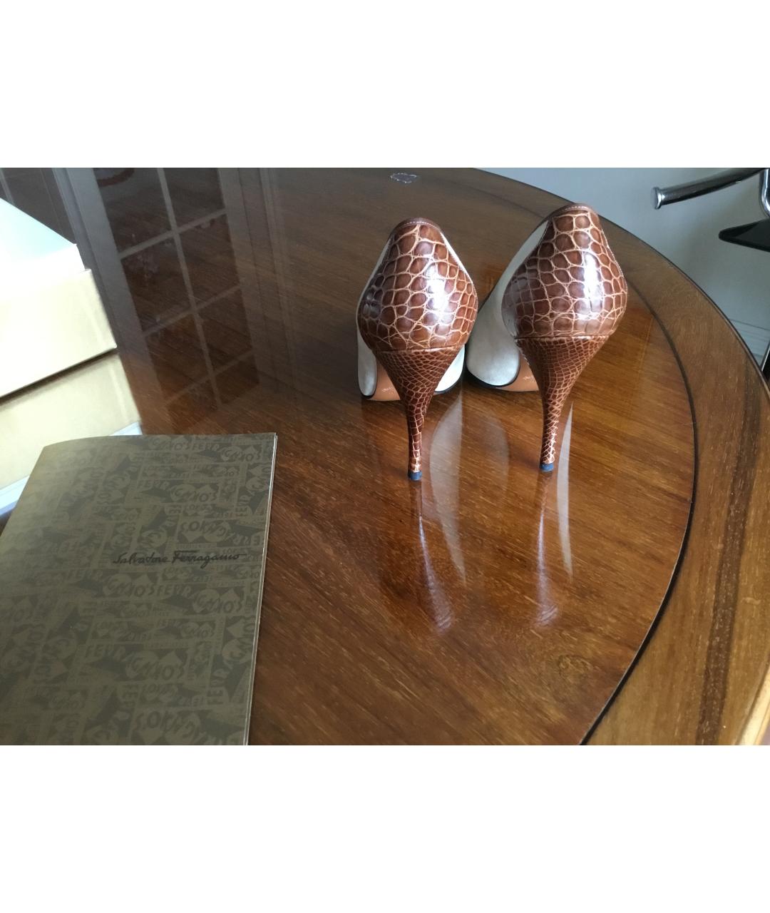 FERRAGAMO Бежевые кожаные туфли, фото 4