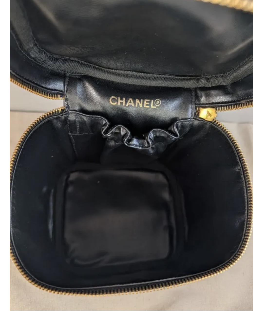 CHANEL Черная кожаная сумка с короткими ручками, фото 7