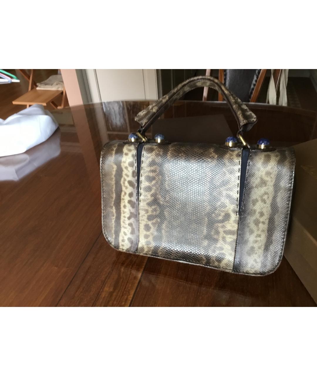 FENDI Коричневая сумка с короткими ручками из экзотической кожи, фото 3