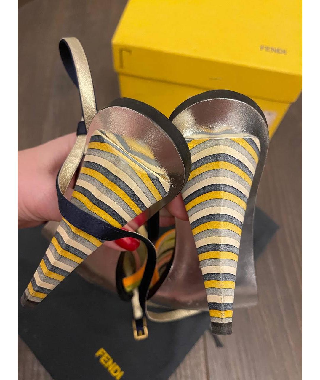 FENDI Мульти текстильные босоножки, фото 3