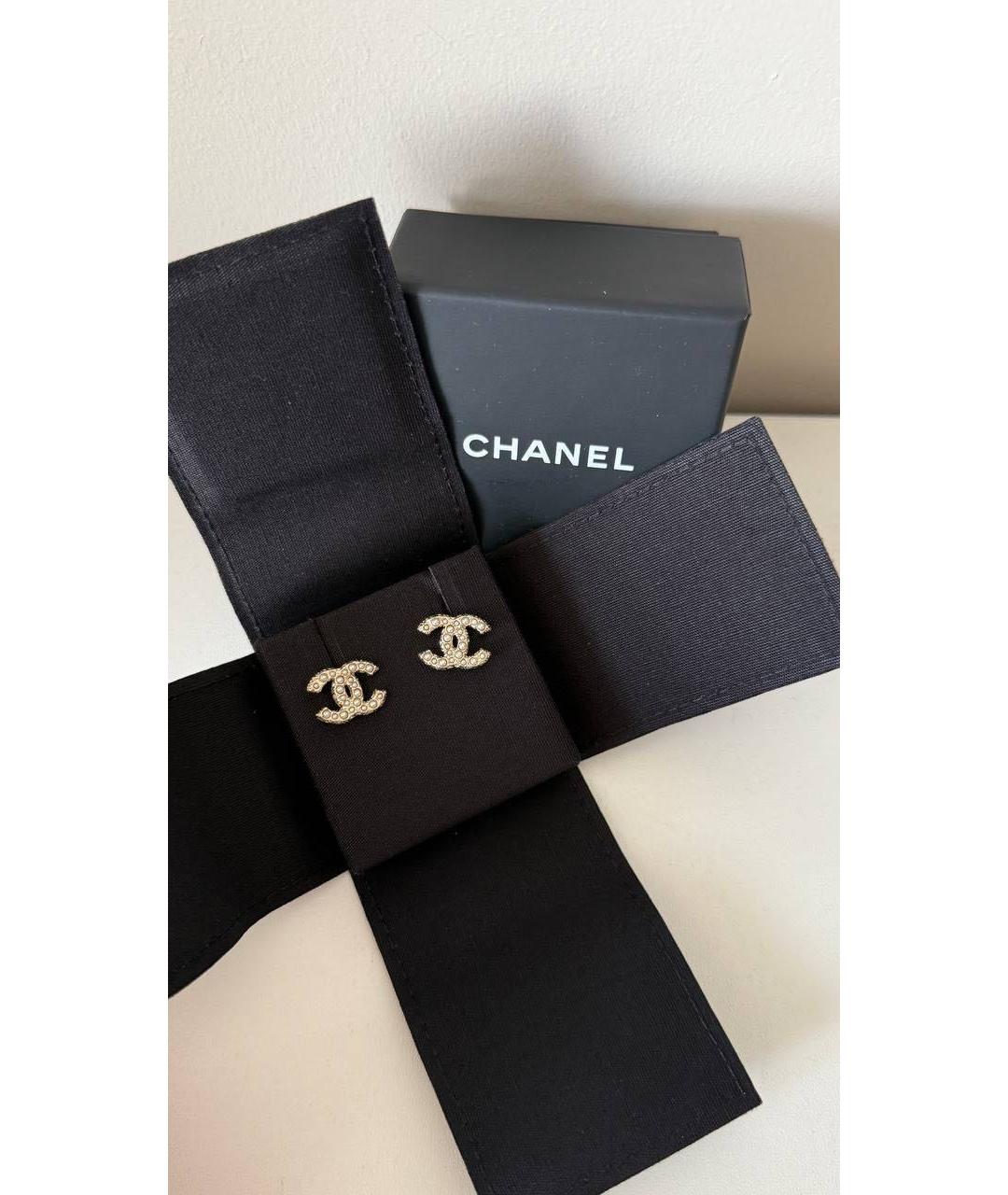 CHANEL Белые серьги, фото 3