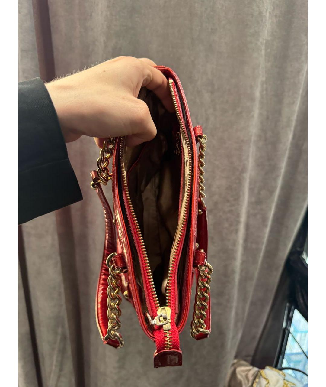 BALENCIAGA Красная сумка с короткими ручками из лакированной кожи, фото 3