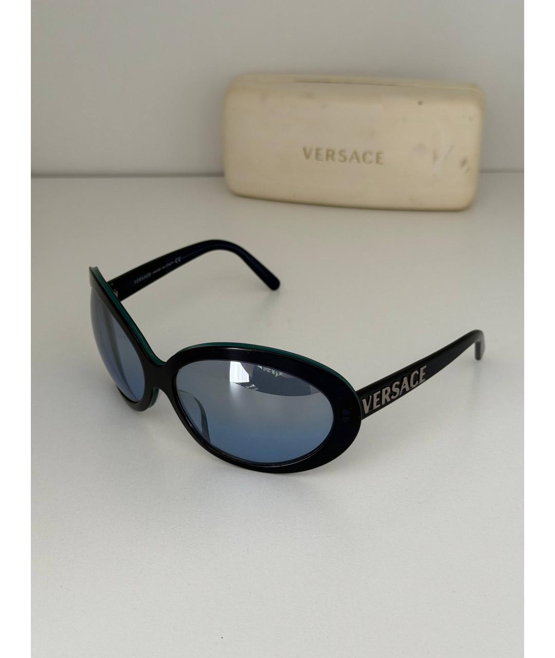 VERSACE Черные пластиковые солнцезащитные очки, фото 2