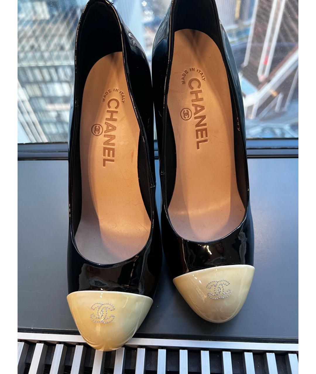 CHANEL Туфли из лакированной кожи, фото 2