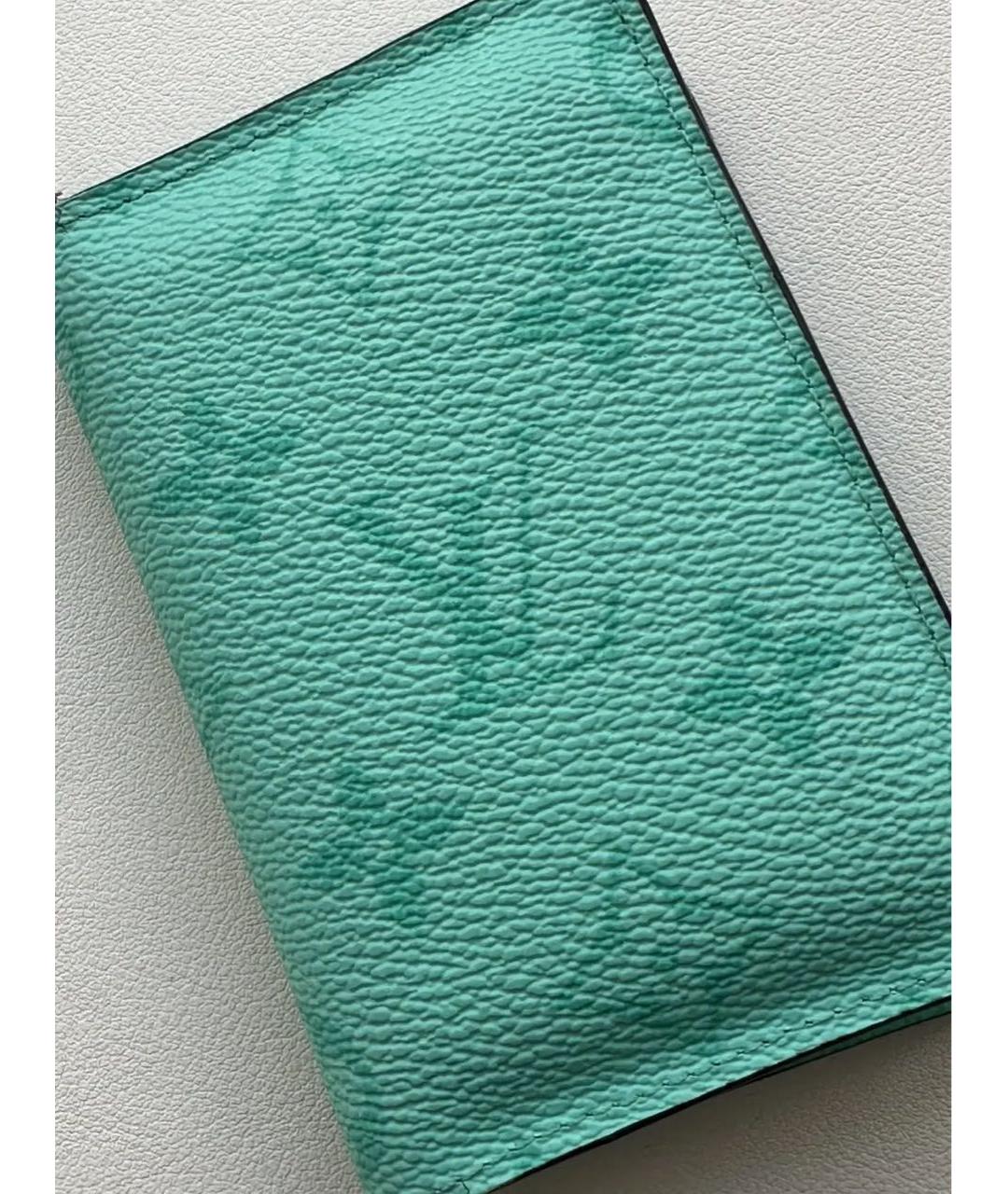 LOUIS VUITTON Бирюзовый кожаный кардхолдер, фото 2