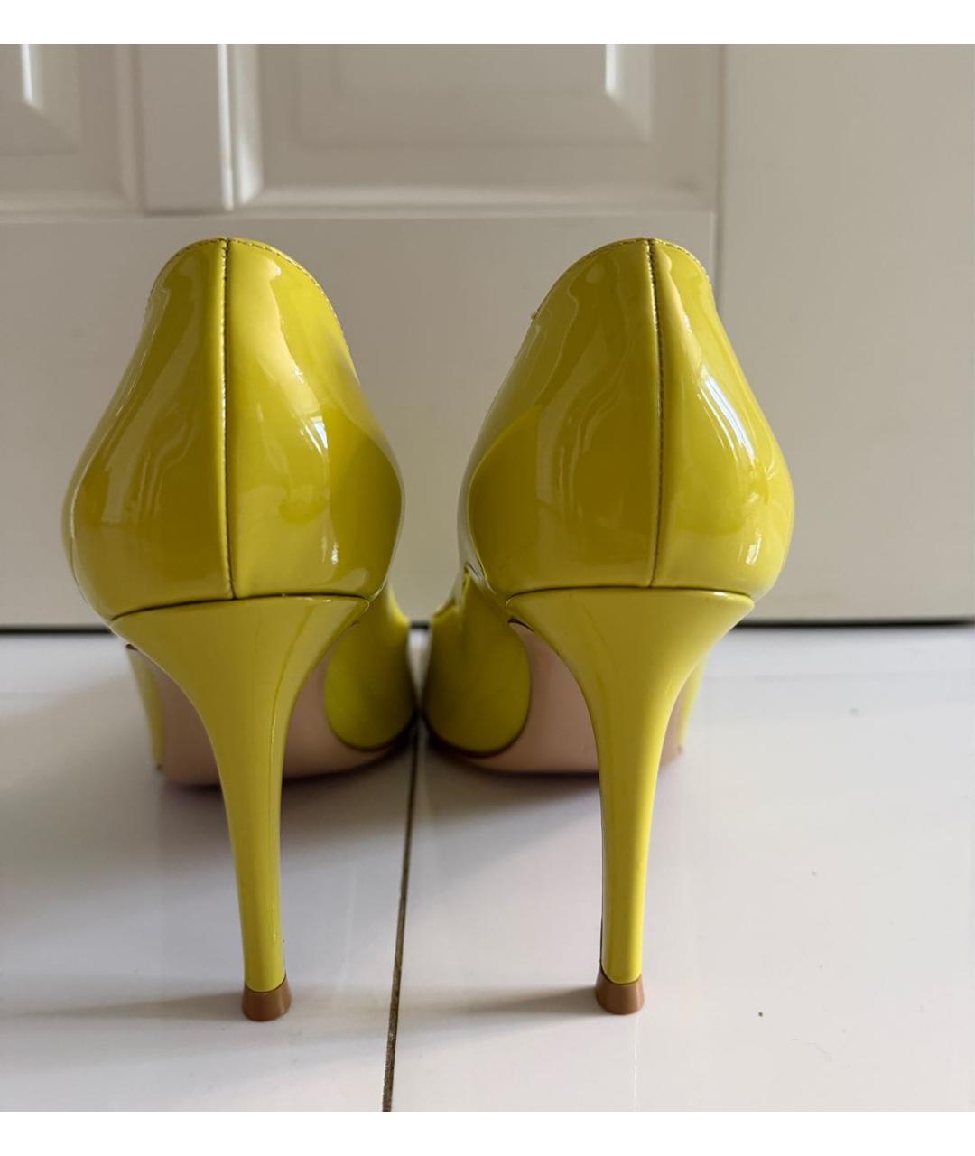 GIANVITO ROSSI Желтые кожаные туфли, фото 4