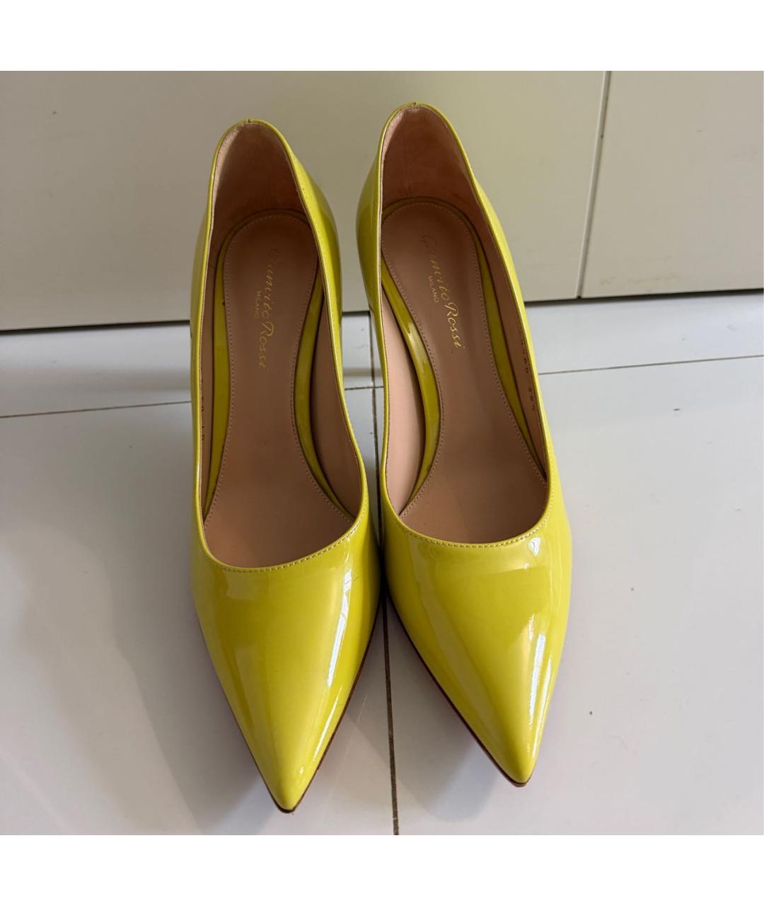 GIANVITO ROSSI Желтые кожаные туфли, фото 2