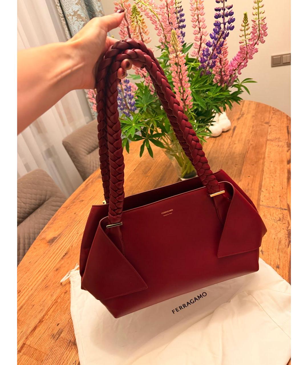 FERRAGAMO Бордовая кожаная сумка тоут, фото 2