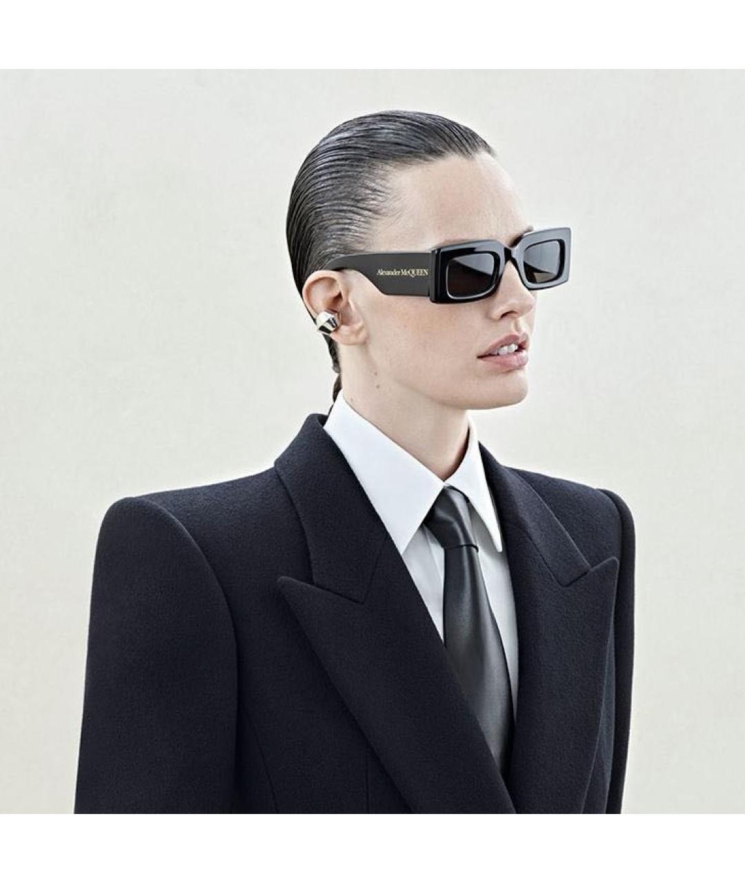 ALEXANDER MCQUEEN Черные пластиковые солнцезащитные очки, фото 7