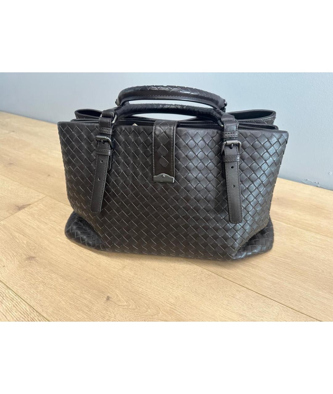 BOTTEGA VENETA Черная кожаная сумка с короткими ручками, фото 2