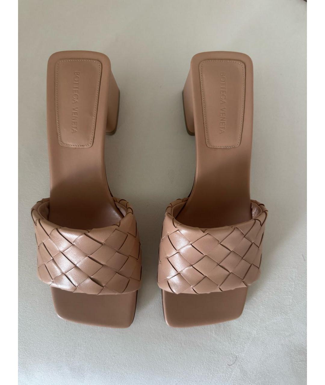 BOTTEGA VENETA Бежевые кожаные мюли, фото 3