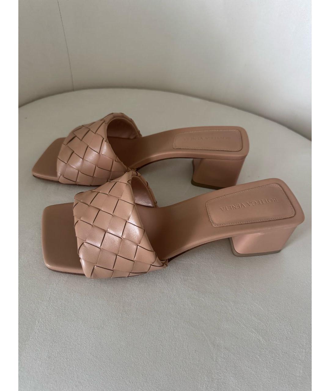 BOTTEGA VENETA Бежевые кожаные мюли, фото 2