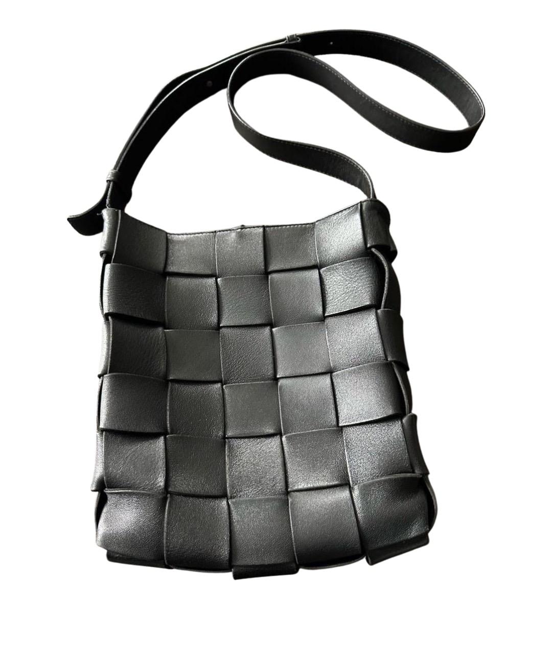 BOTTEGA VENETA Черная кожаная сумка на плечо, фото 1