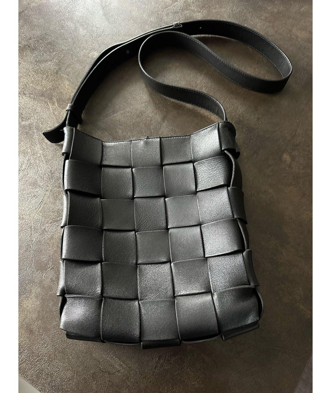 BOTTEGA VENETA Черная кожаная сумка на плечо, фото 5