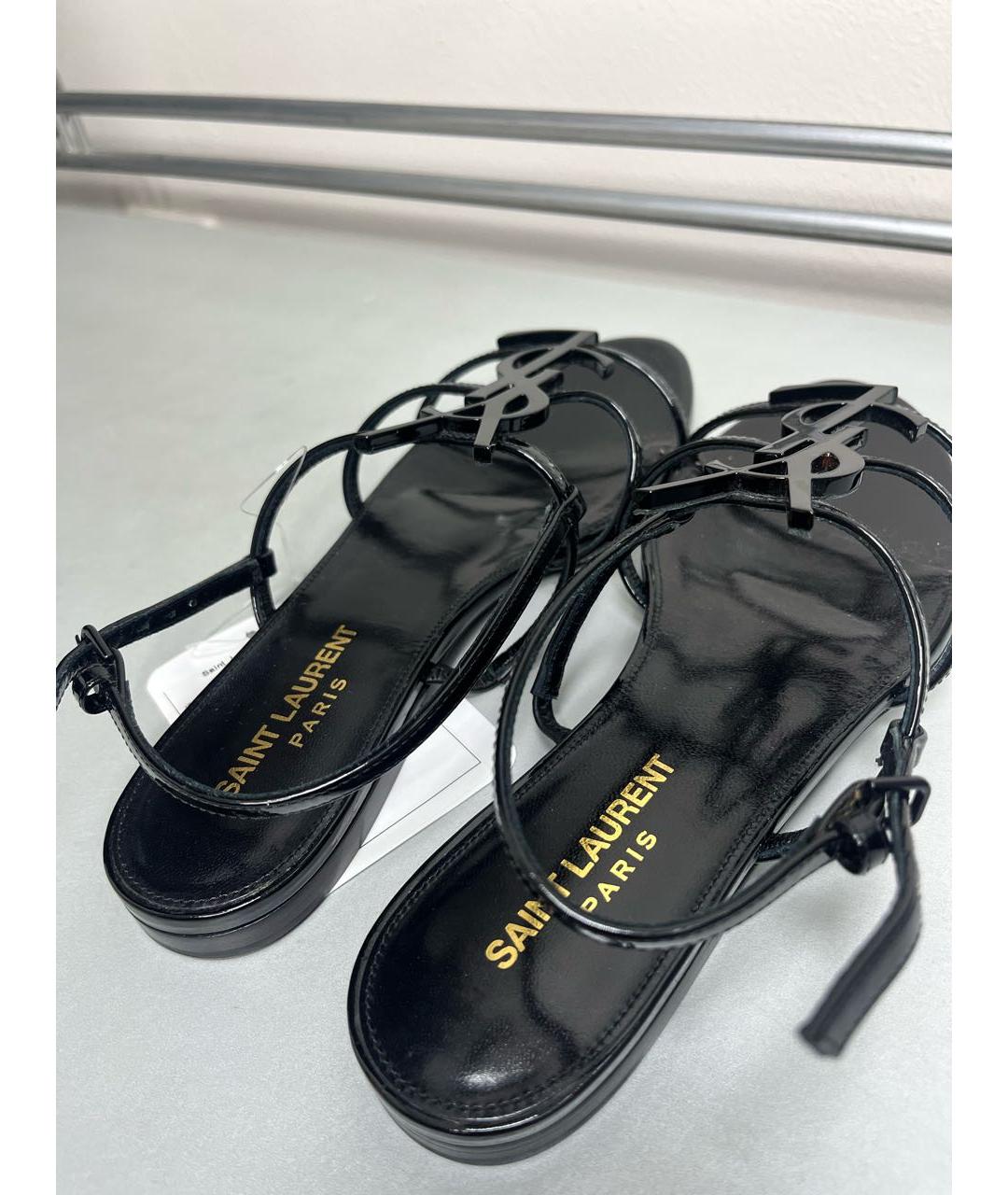 SAINT LAURENT Черные босоножки из лакированной кожи, фото 6