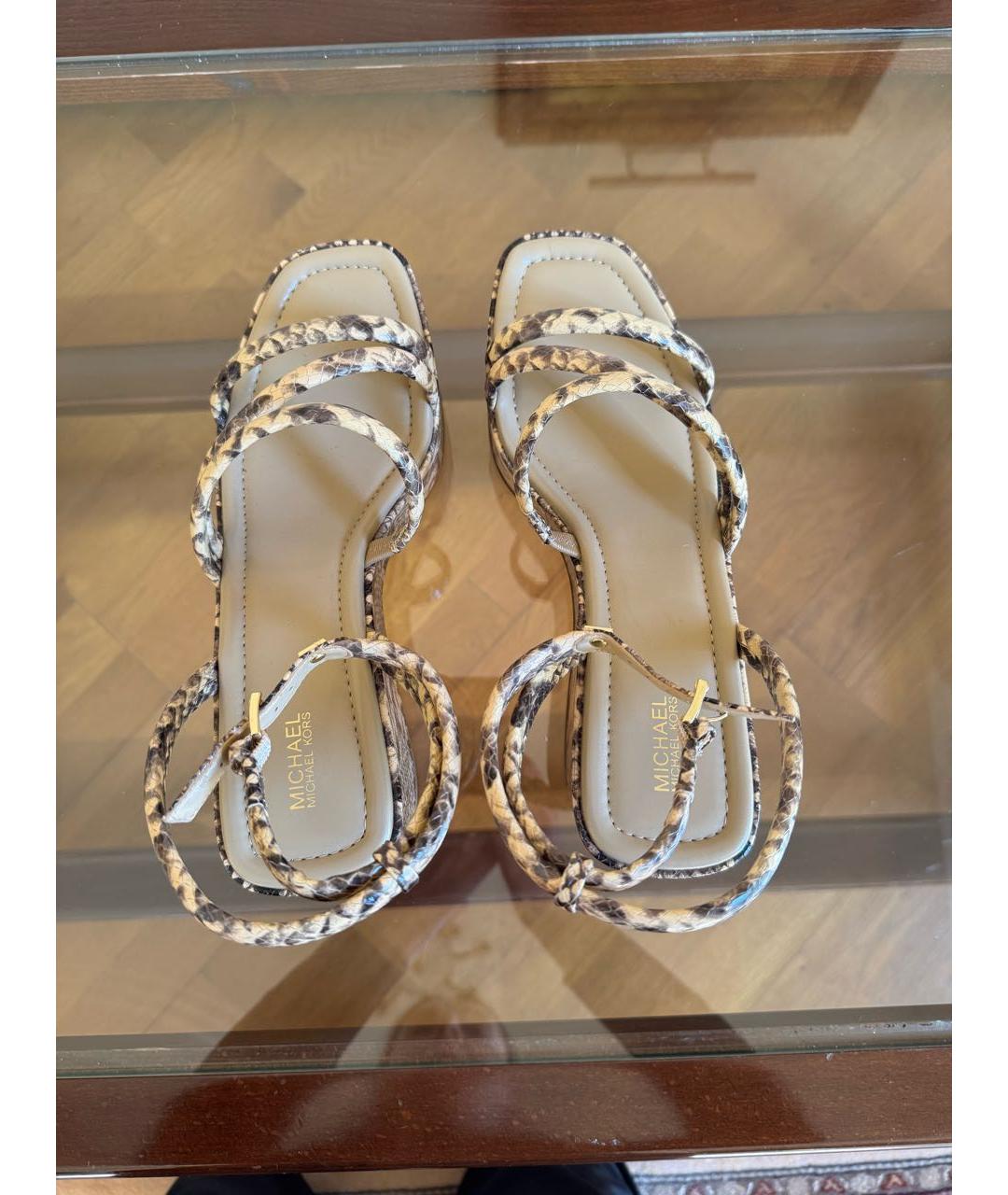 MICHAEL KORS Коричневые кожаные босоножки, фото 3