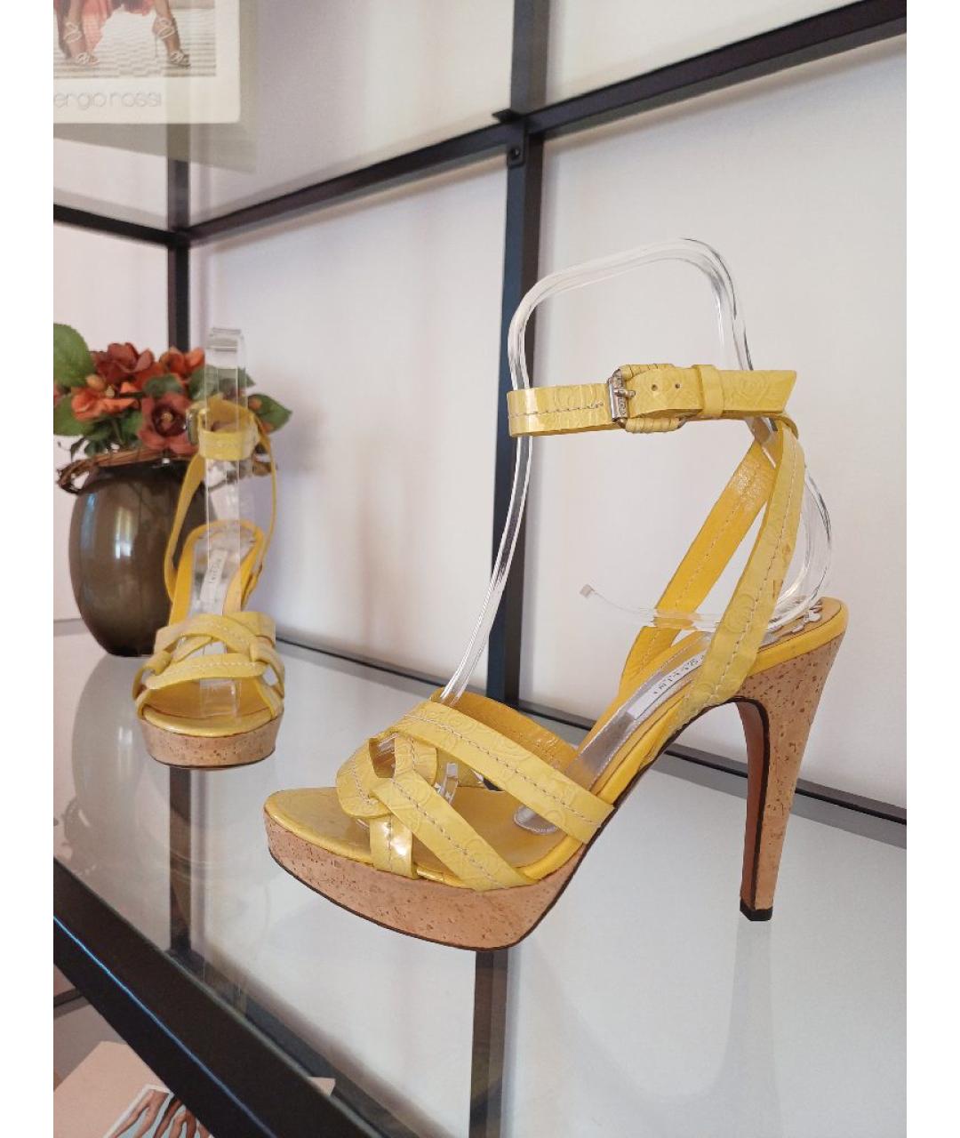 POLLINI Желтые босоножки из лакированной кожи, фото 4
