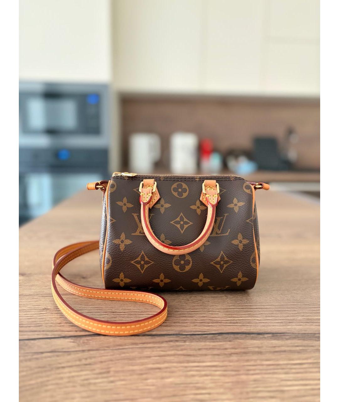 LOUIS VUITTON Коричневая кожаная сумка с короткими ручками, фото 3