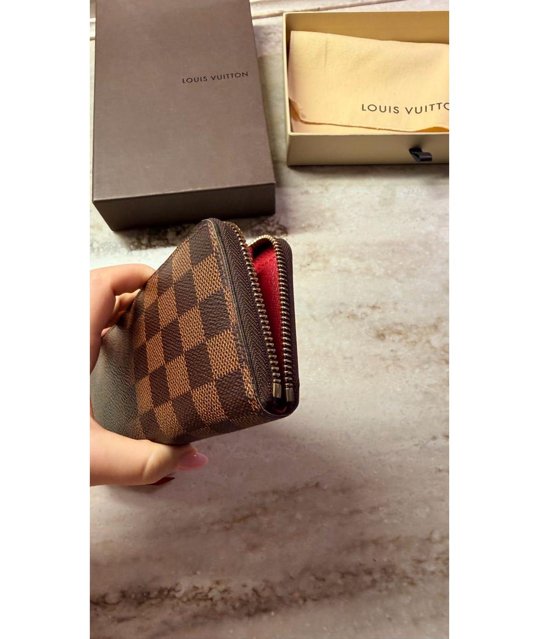 LOUIS VUITTON Коричневый кошелек, фото 6