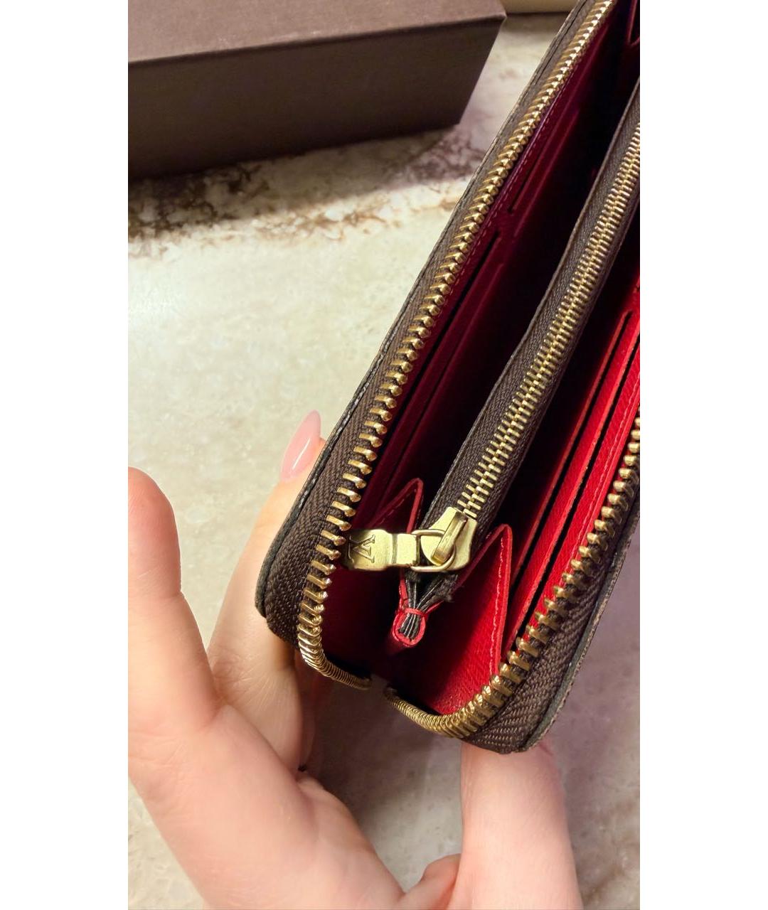 LOUIS VUITTON Коричневый кошелек, фото 7