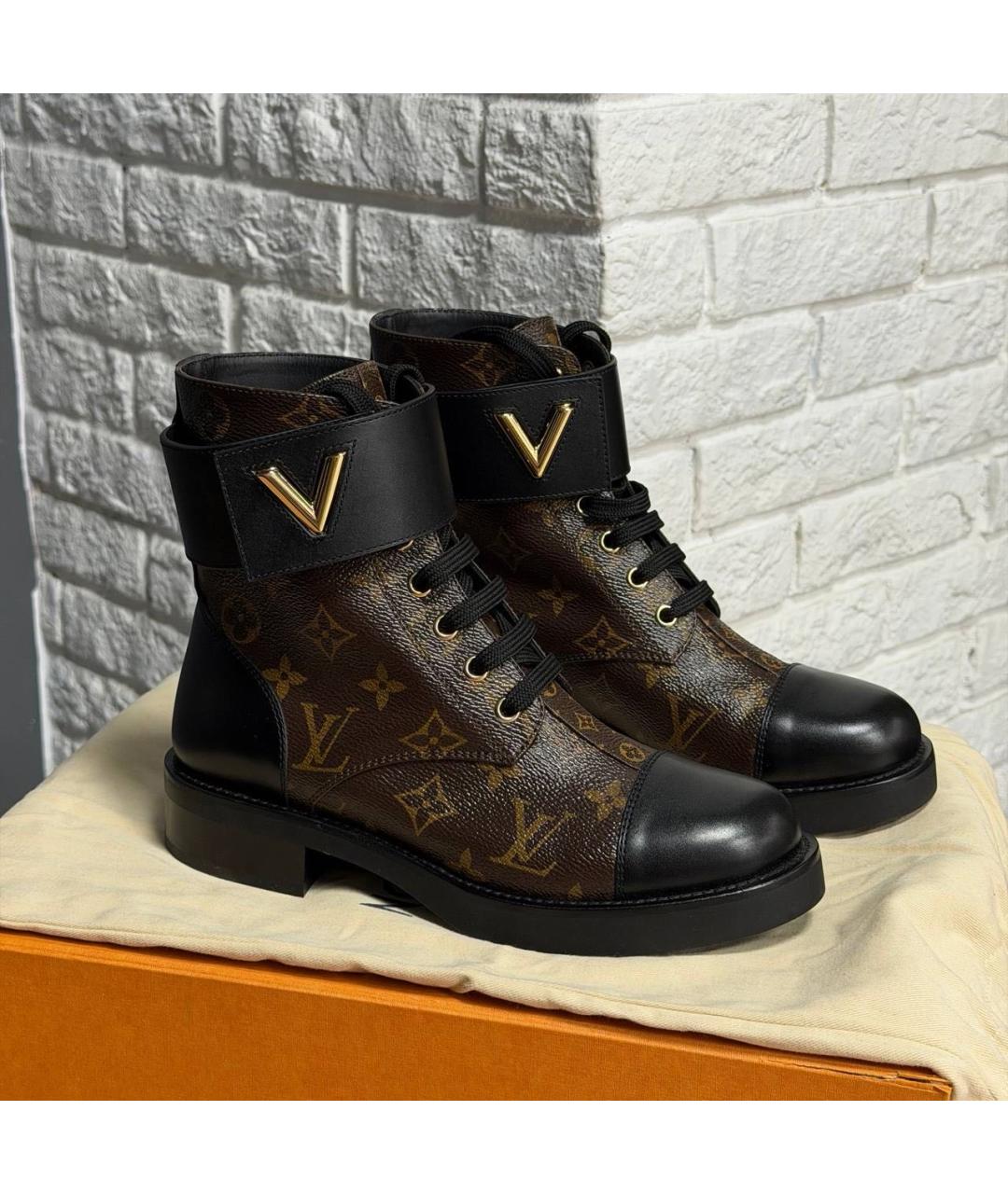 LOUIS VUITTON Коричневые ботинки, фото 4