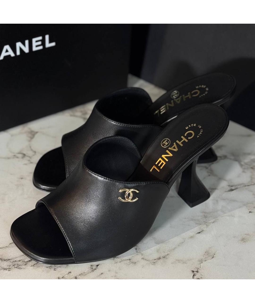 CHANEL Черные кожаные мюли, фото 2