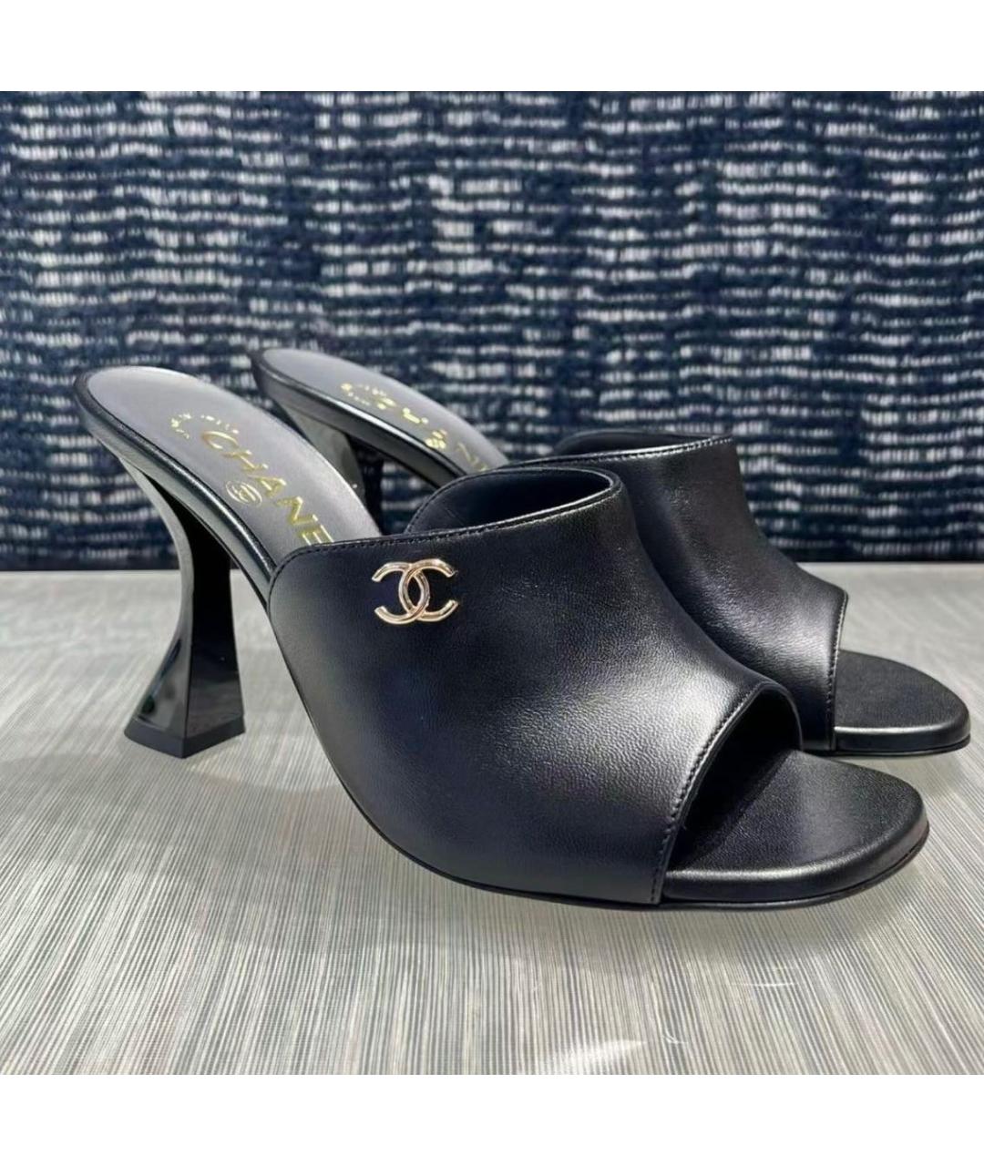 CHANEL Черные кожаные мюли, фото 4