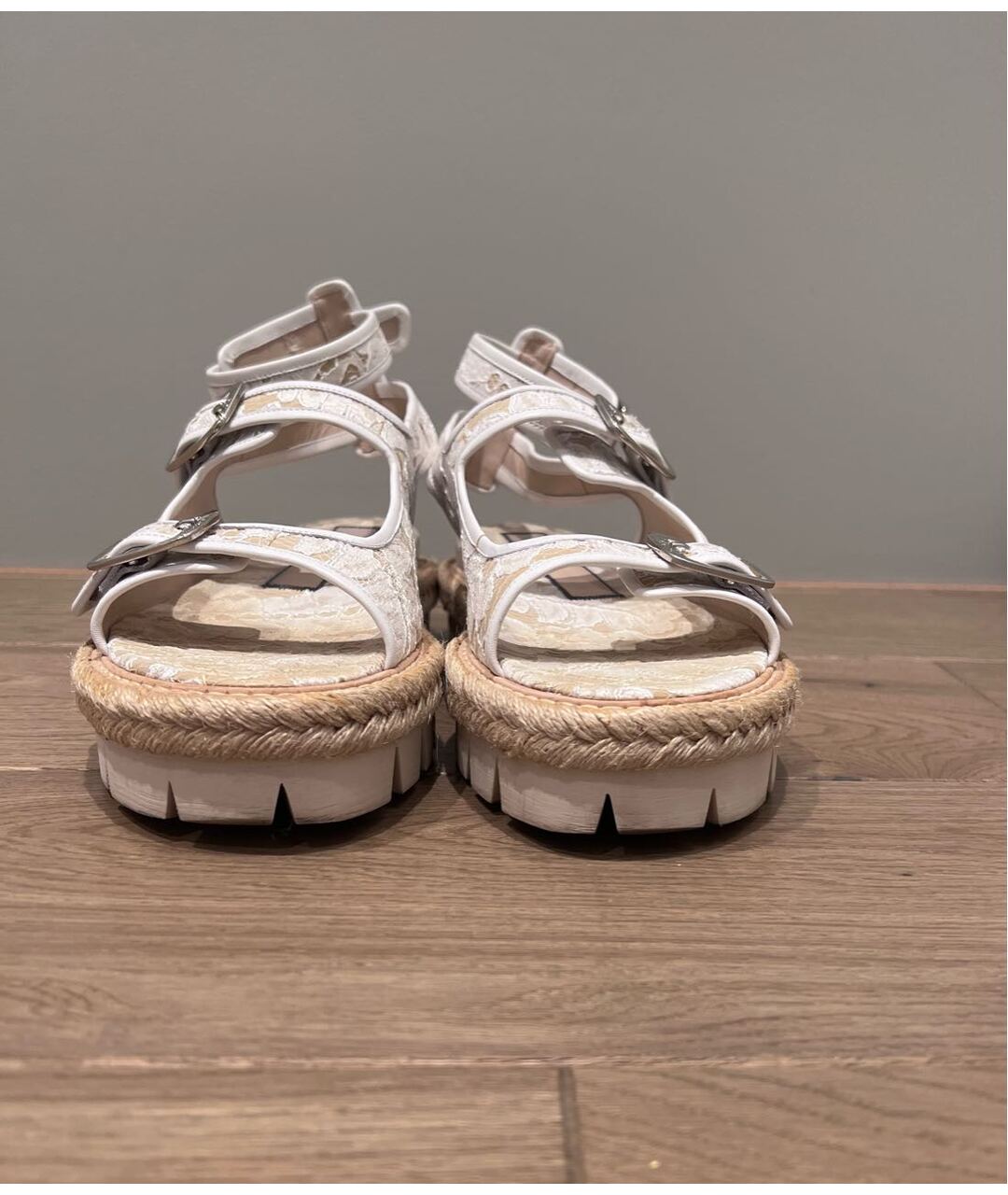 NO. 21 Белые кожаные сандалии, фото 5