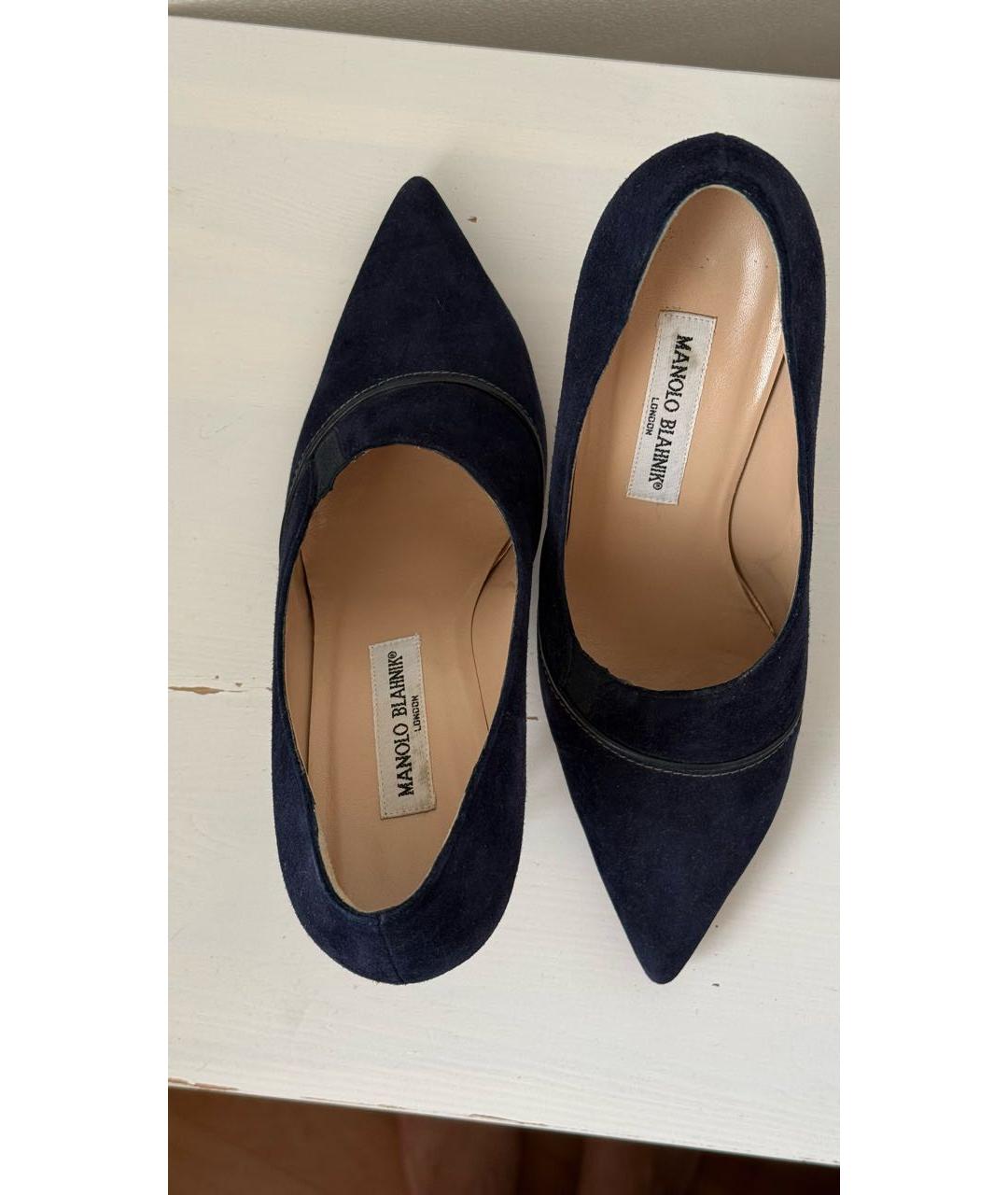 MANOLO BLAHNIK Темно-синие замшевые туфли, фото 3