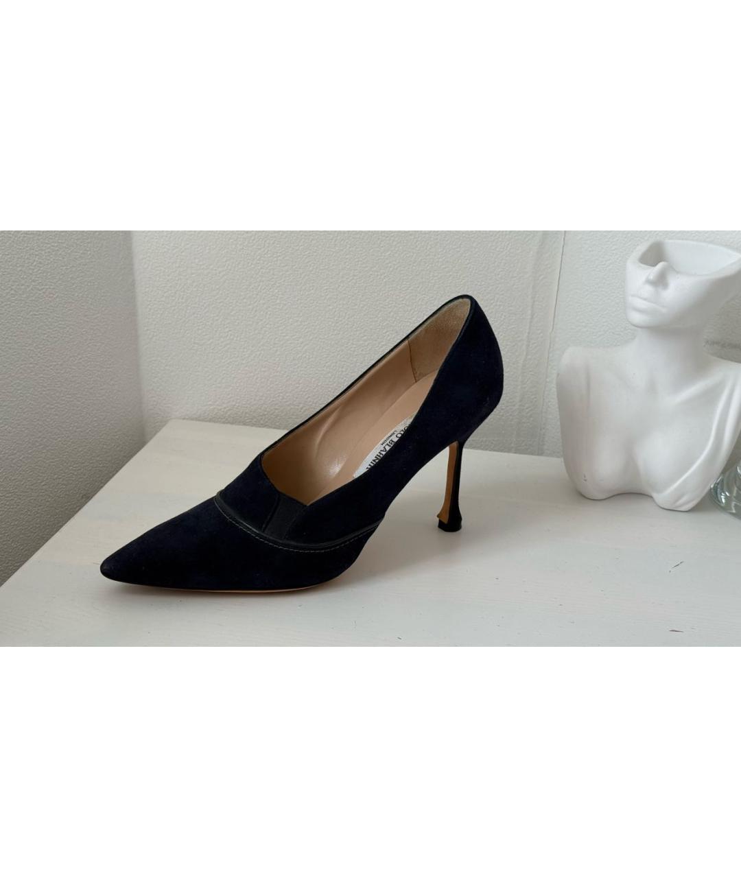 MANOLO BLAHNIK Темно-синие замшевые туфли, фото 7