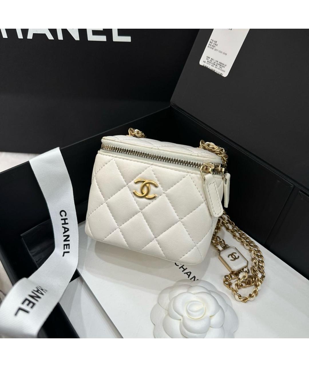 CHANEL Бежевая замшевая сумка через плечо, фото 3