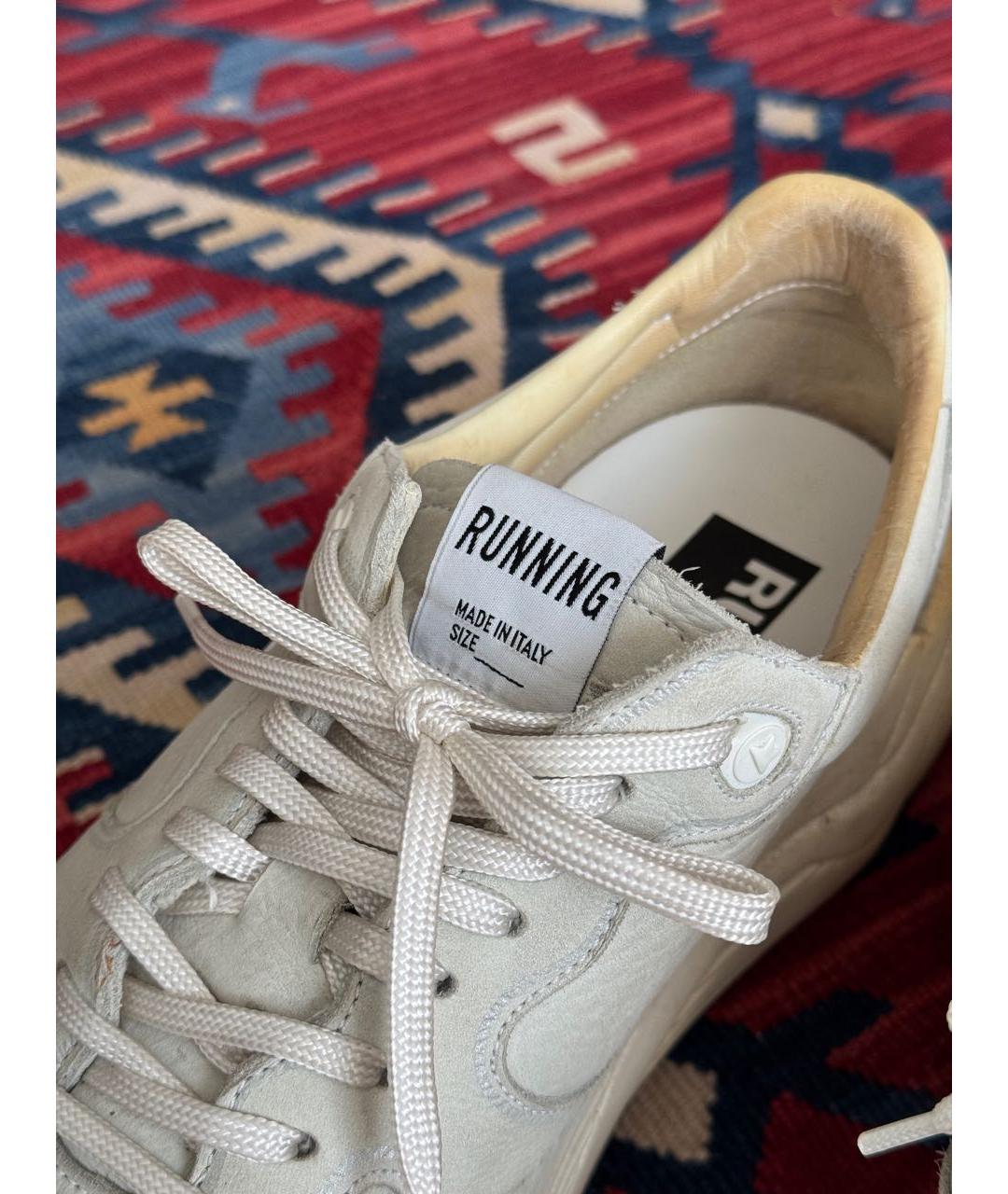 GOLDEN GOOSE Белые нубуковые низкие кроссовки / кеды, фото 6