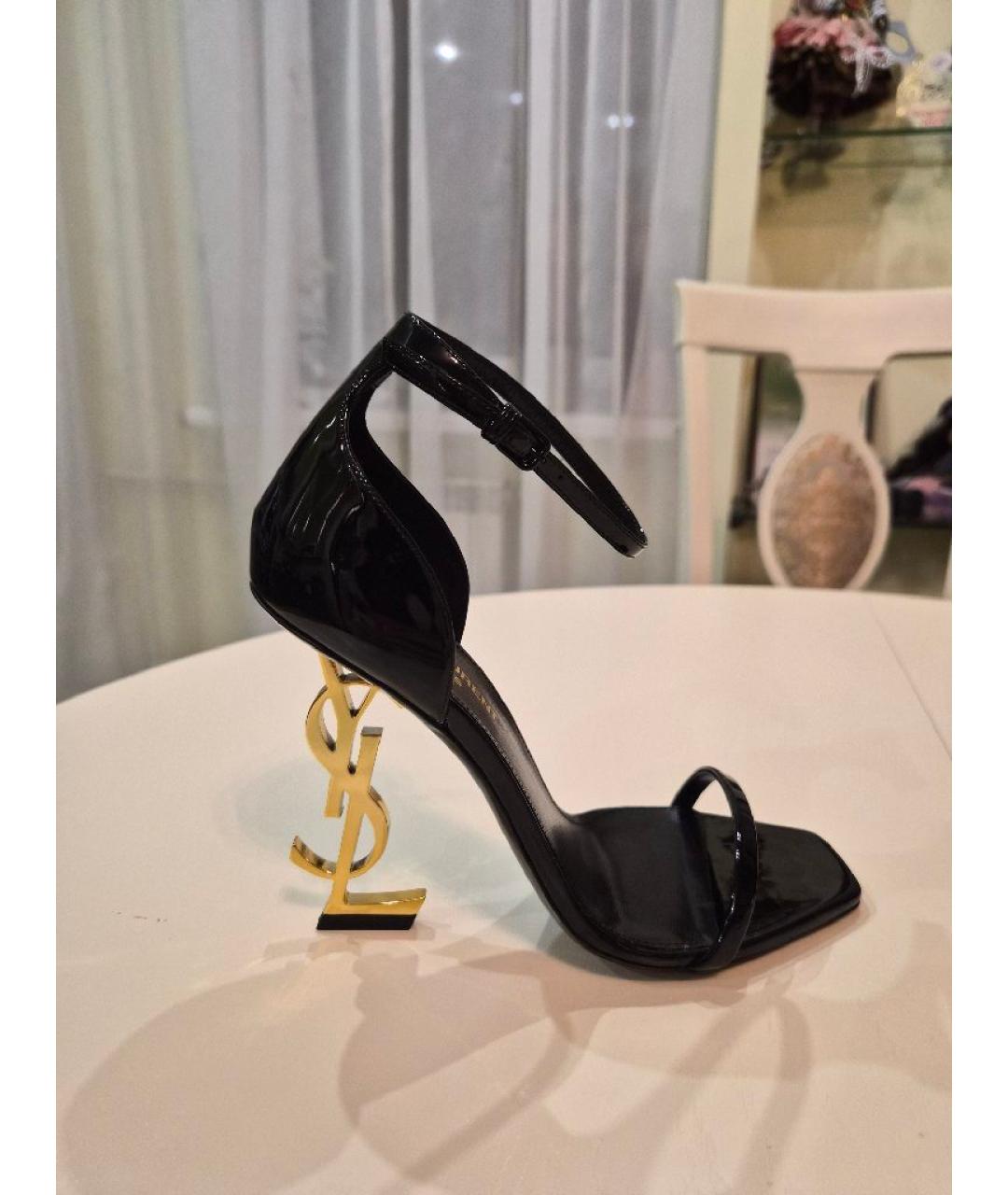 SAINT LAURENT Черные босоножки из лакированной кожи, фото 7