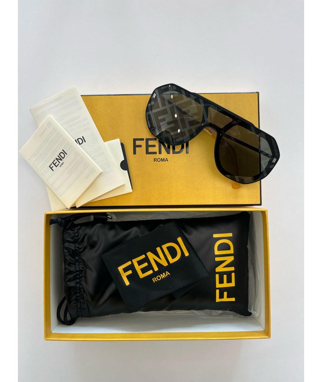 FENDI Черные пластиковые солнцезащитные очки, фото 3