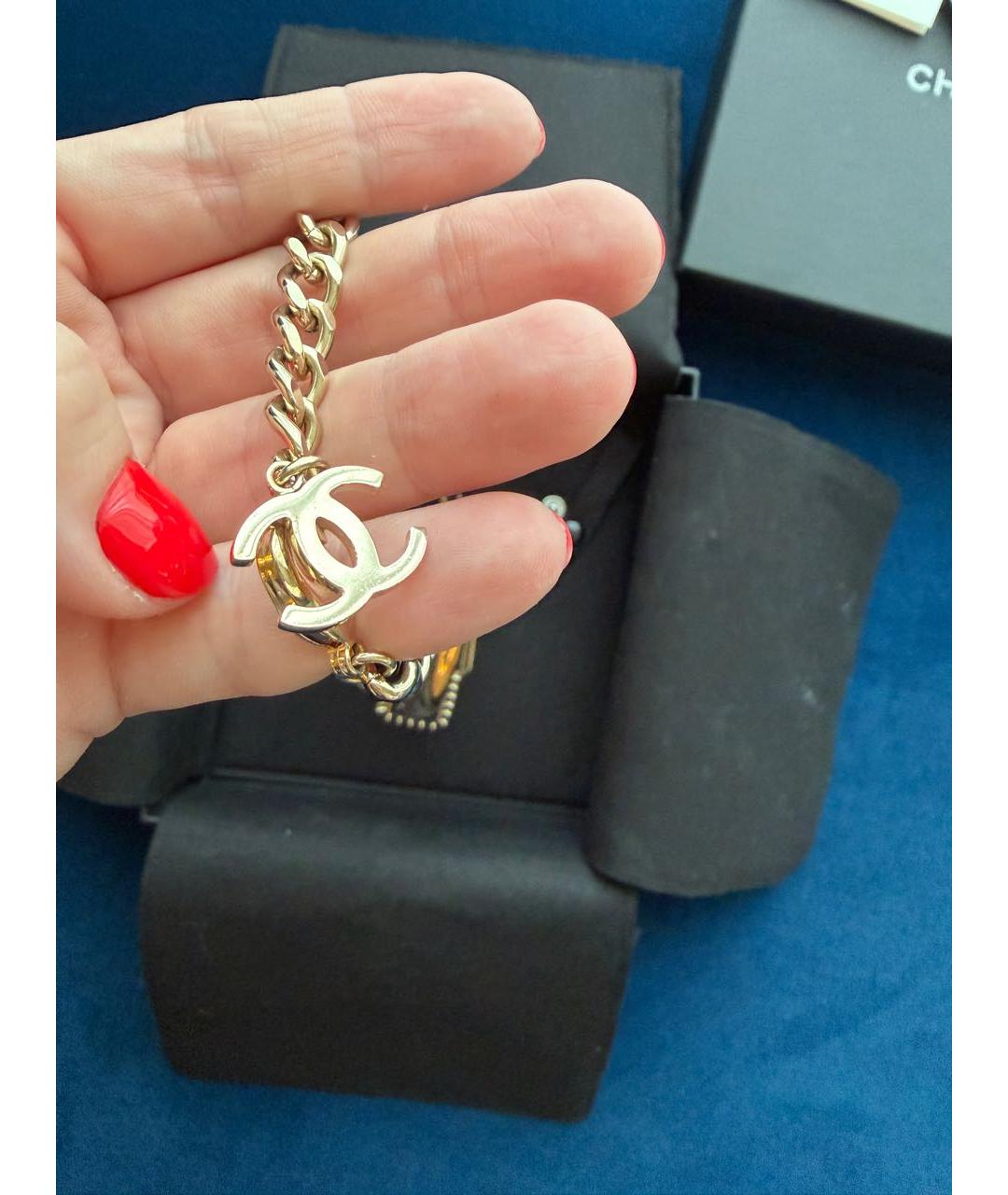 CHANEL Золотая плетеная сумка с короткими ручками, фото 5