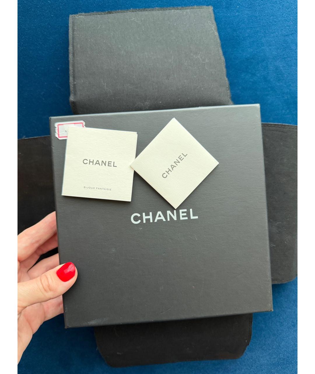 CHANEL Золотая плетеная сумка с короткими ручками, фото 7