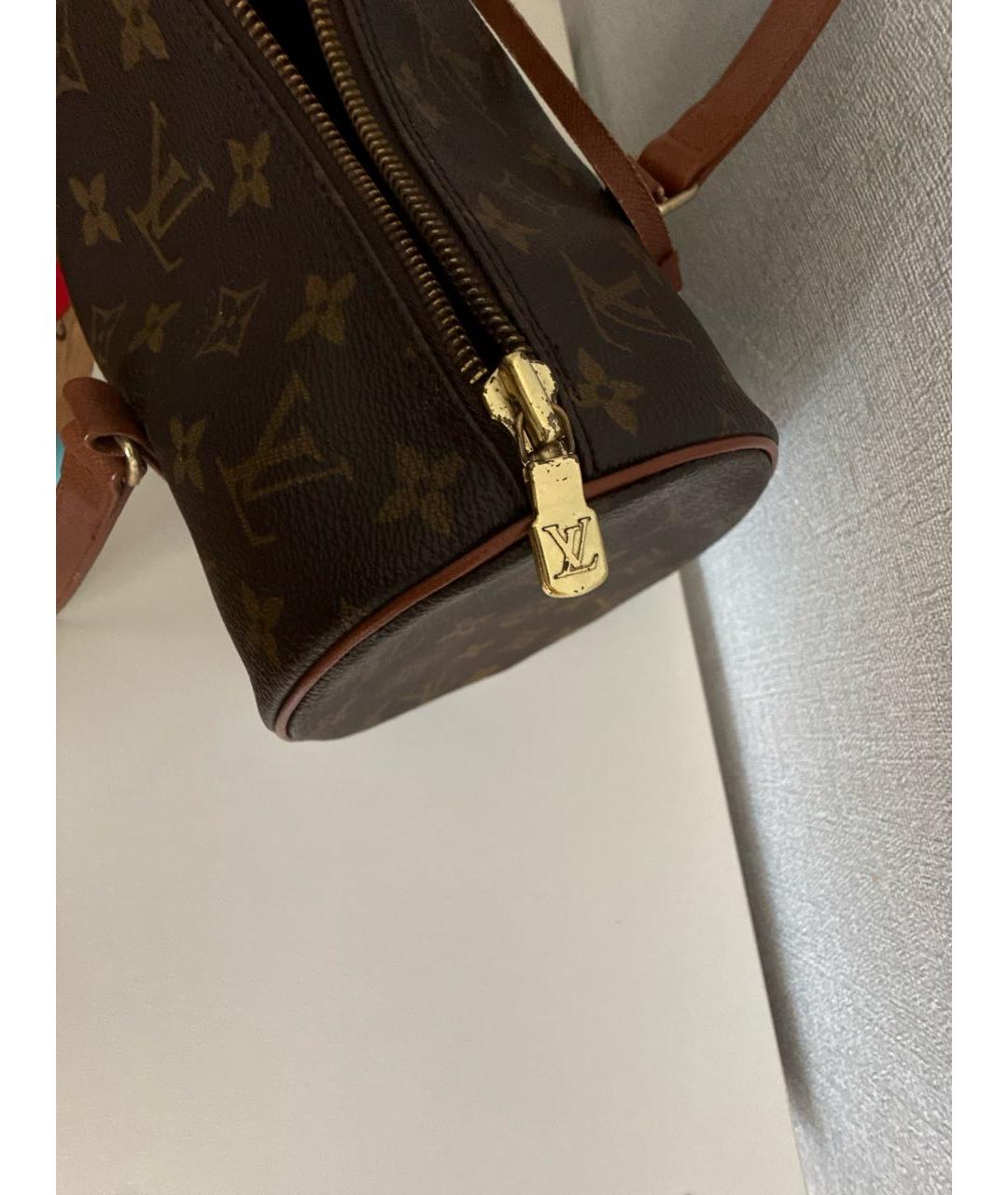 LOUIS VUITTON Коричневая сумка с короткими ручками из искусственной кожи, фото 5